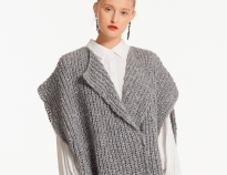 Связать модный жилет из мохера