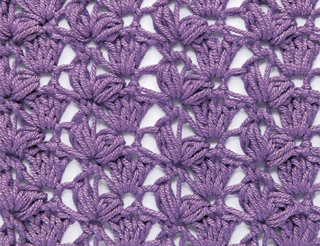 Волнистый узор с пышными столбиками