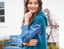 Связать модный жилет из мохера